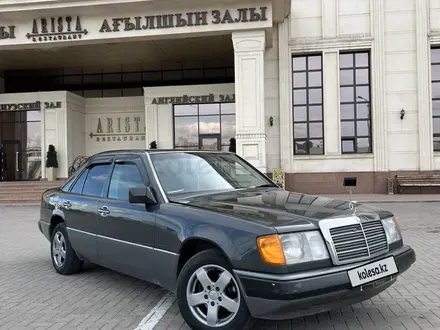 Mercedes-Benz E 230 1991 года за 2 800 000 тг. в Караганда