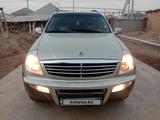 SsangYong Rexton 2003 года за 2 800 000 тг. в Шымкент – фото 2