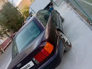 Audi 100