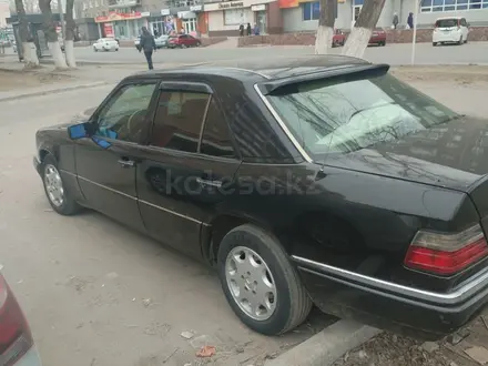 Mercedes-Benz E 200 1995 года за 1 800 000 тг. в Павлодар – фото 5