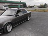 Mercedes-Benz E 200 1986 года за 2 700 000 тг. в Павлодар – фото 2