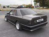 Mercedes-Benz E 200 1986 года за 2 700 000 тг. в Павлодар – фото 3