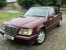 Mercedes-Benz E-Class, 1993