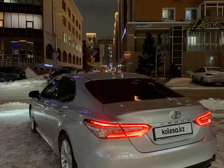 Toyota Camry 2019 года за 12 500 000 тг. в Астана – фото 5