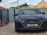 Hyundai Elantra 2017 года за 8 500 000 тг. в Актобе