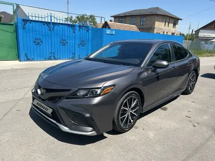 Toyota Camry 2021 года за 15 000 000 тг. в Тараз