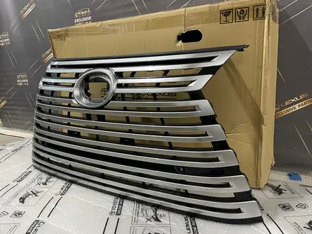 Решетка радиатора Lexus LX600 за 570 000 тг. в Астана – фото 3
