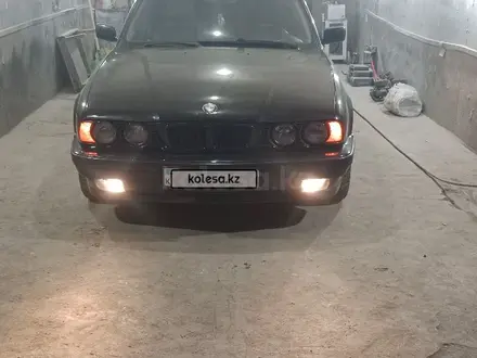 BMW 520 1994 года за 2 300 000 тг. в Шу