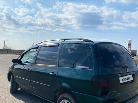 Volkswagen Sharan 1996 года за 2 200 000 тг. в Уральск – фото 2