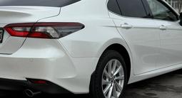 Toyota Camry 2023 года за 18 500 000 тг. в Тараз – фото 4