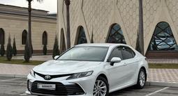 Toyota Camry 2023 года за 18 500 000 тг. в Тараз