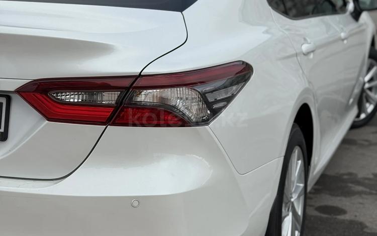 Toyota Camry — миниатюра 5