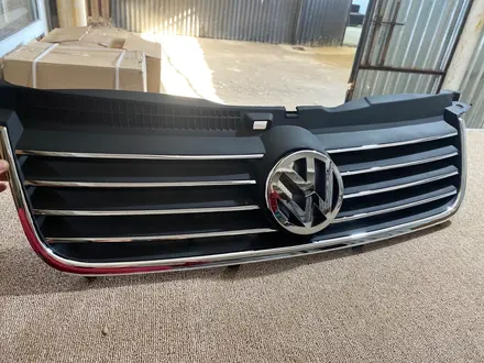Решётка радиатора — Volkswagen Passat B5 + 2000-2005 за 16 000 тг. в Алматы – фото 6