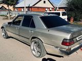 Mercedes-Benz E 260 1986 годаүшін900 000 тг. в Кокшетау – фото 3