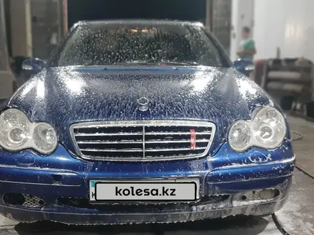 Mercedes-Benz C 180 2003 года за 3 700 000 тг. в Карабалык (Карабалыкский р-н) – фото 3