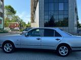 Mercedes-Benz E 240 1997 годаfor3 800 000 тг. в Усть-Каменогорск – фото 3
