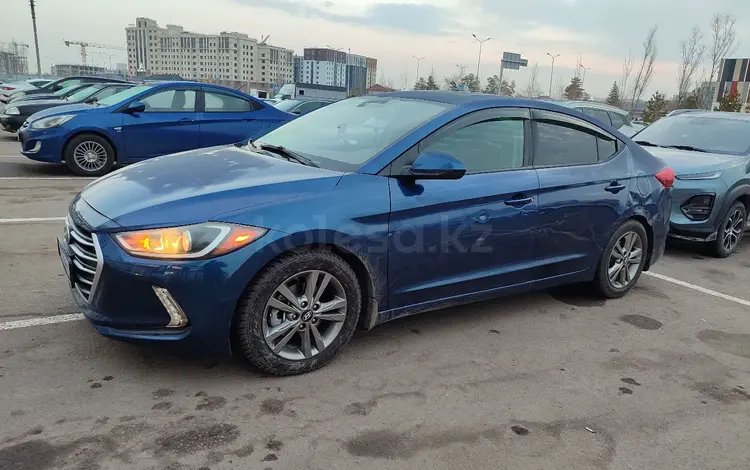 Hyundai Elantra 2018 года за 6 500 000 тг. в Астана