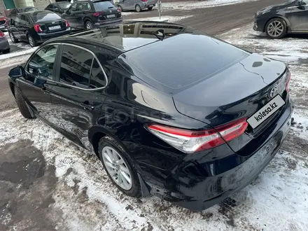 Toyota Camry 2021 года за 14 100 000 тг. в Астана – фото 6