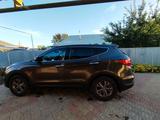 Hyundai Santa Fe 2013 годаүшін10 000 000 тг. в Уральск – фото 3