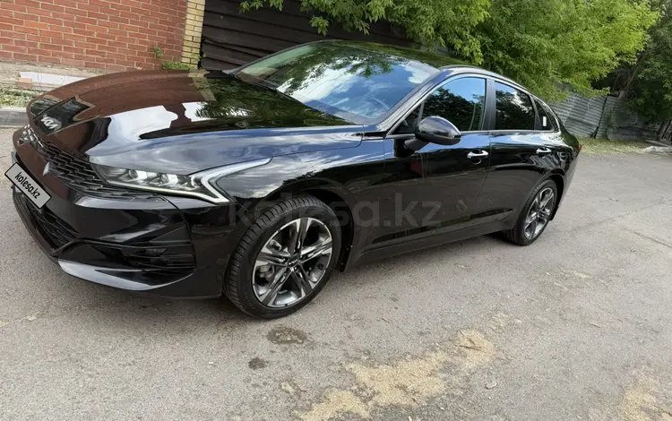 Kia K5 2021 года за 10 500 000 тг. в Астана