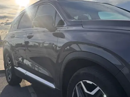 Hyundai Santa Fe 2023 года за 18 000 000 тг. в Астана – фото 10