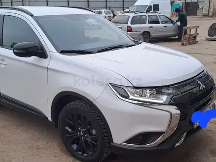 Mitsubishi Outlander 2020 года за 13 200 000 тг. в Уральск