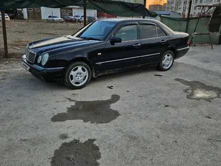 Mercedes-Benz E 280 1999 года за 2 700 000 тг. в Кызылорда