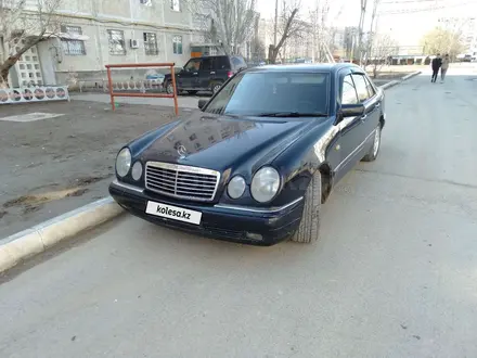 Mercedes-Benz E 280 1999 года за 2 700 000 тг. в Кызылорда – фото 4