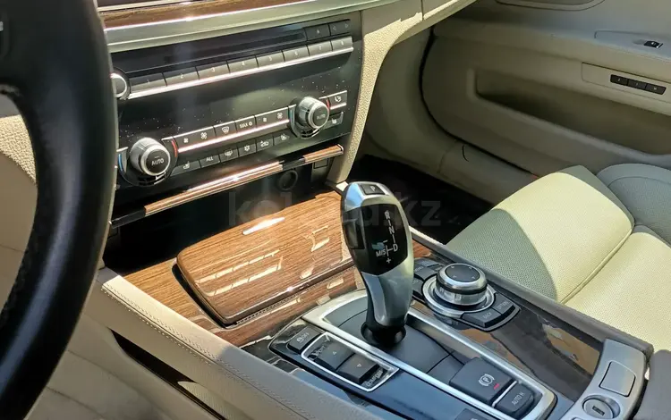 BMW 740 2009 годаүшін9 500 000 тг. в Астана