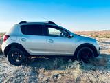 Renault Sandero Stepway 2015 годаүшін3 200 000 тг. в Атырау – фото 3