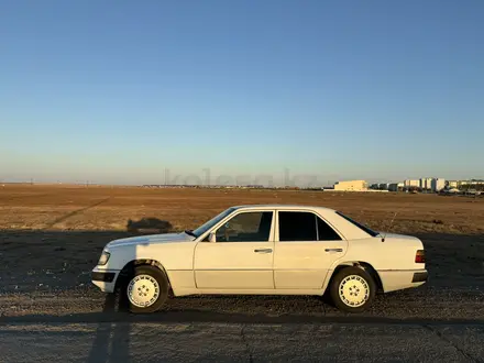 Mercedes-Benz E 250 1990 года за 1 625 000 тг. в Сатпаев – фото 4