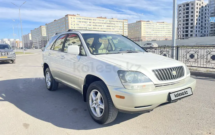 Lexus RX 300 1999 годаfor4 500 000 тг. в Астана