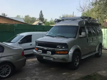 Chevrolet Express 2005 года за 19 000 000 тг. в Алматы – фото 31