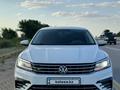 Volkswagen Passat 2018 годаfor9 800 000 тг. в Алматы