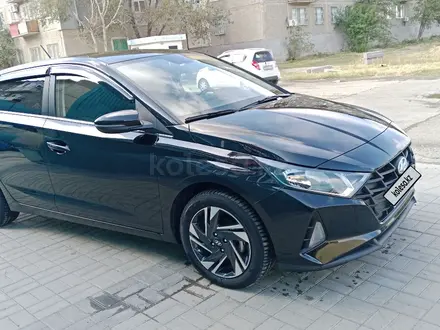 Hyundai i20 2023 года за 7 500 000 тг. в Атырау – фото 6