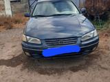 Toyota Camry 2001 годаүшін3 500 000 тг. в Аягоз