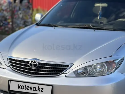 Toyota Camry 2002 года за 4 800 000 тг. в Актобе – фото 3