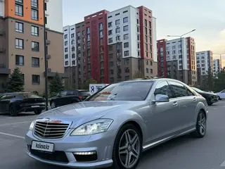 Mercedes-Benz S 65 AMG