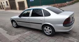 Opel Vectra 1998 годаүшін2 300 000 тг. в Шымкент