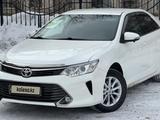 Toyota Camry 2015 года за 10 800 000 тг. в Семей