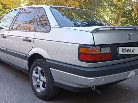 Volkswagen Passat 1990 года за 1 470 000 тг. в Алматы – фото 4