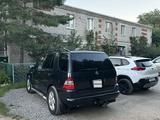 Mercedes-Benz ML 320 2001 годаүшін3 100 000 тг. в Актобе – фото 2