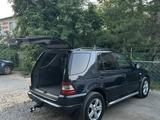 Mercedes-Benz ML 320 2001 годаүшін3 100 000 тг. в Актобе – фото 3
