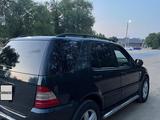Mercedes-Benz ML 320 2001 годаүшін3 100 000 тг. в Актобе – фото 5
