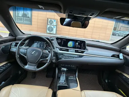 Lexus ES 250 2018 года за 23 500 000 тг. в Астана – фото 18