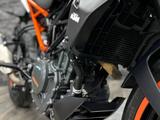 KTM  DUKE 250 BATYR MOTO РАССРОЧКА !!! 2020 года за 2 310 000 тг. в Алматы – фото 4