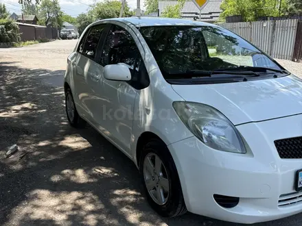 Toyota Yaris 2007 года за 2 800 000 тг. в Алматы – фото 2