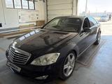 Mercedes-Benz S 550 2006 года за 5 000 000 тг. в Атырау – фото 3
