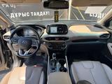 Hyundai Santa Fe 2020 годаүшін10 600 000 тг. в Актау – фото 2