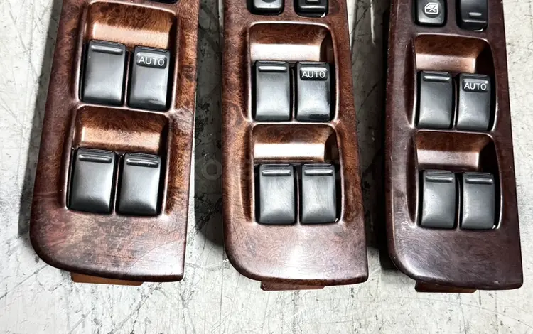 Кнопки стеклоподъемников Nissan Cefiro A32 за 15 000 тг. в Алматы